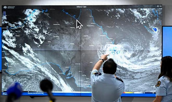 AI预报系统算力暴降千倍单人单机精准预测8天天气(图1)