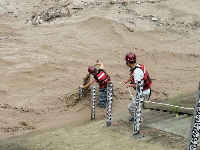 预警跑在风险前应急联动成闭环——陇南探索气象防灾减灾新路径(图1)
