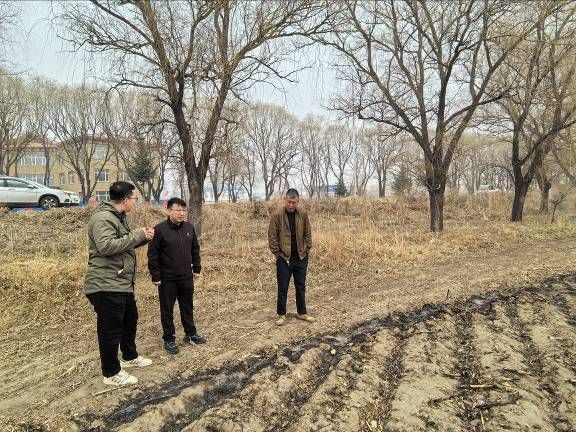 东北农业大学师生：把两会精神播撒在黑土地上(图1)