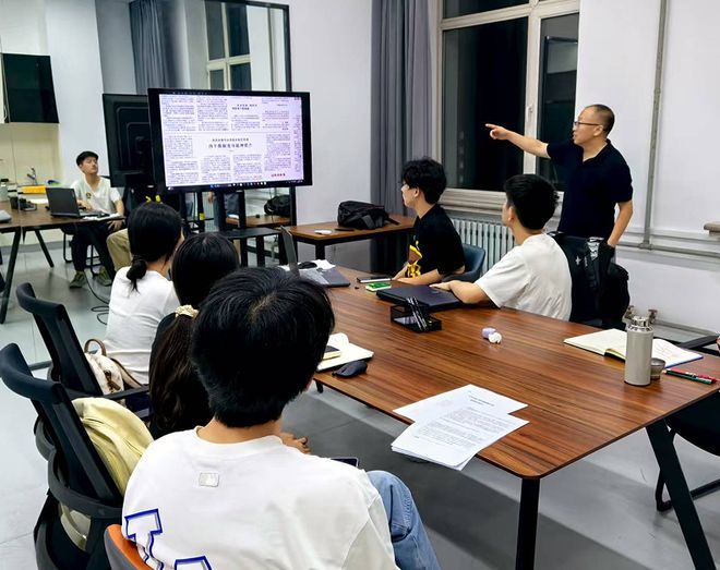 东北农业大学师生：把两会精神播撒在黑土地上(图5)
